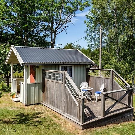 Two Small Guest Houses By Lake Rent Out As One 효 외부 사진
