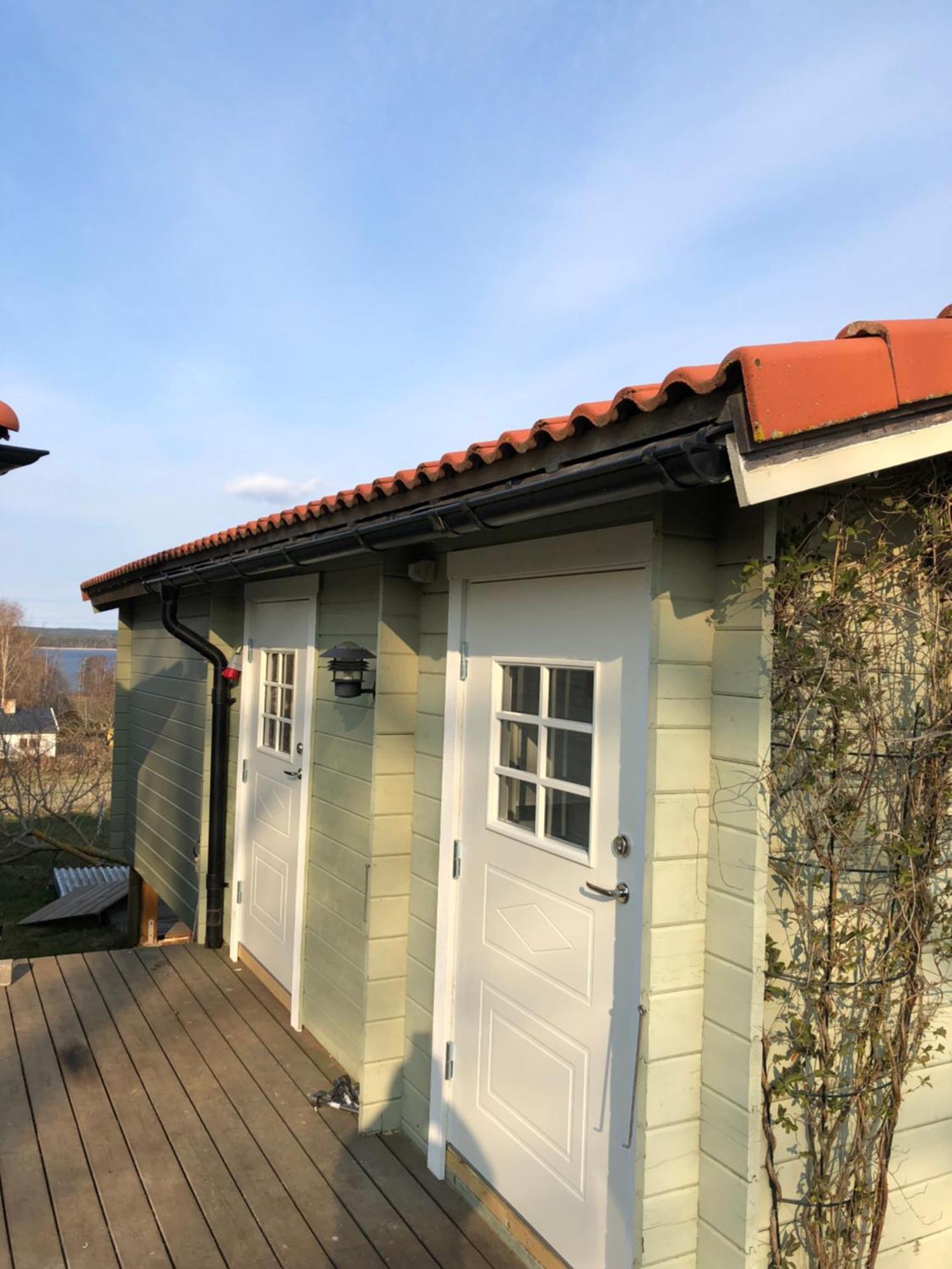 Two Small Guest Houses By Lake Rent Out As One 효 외부 사진